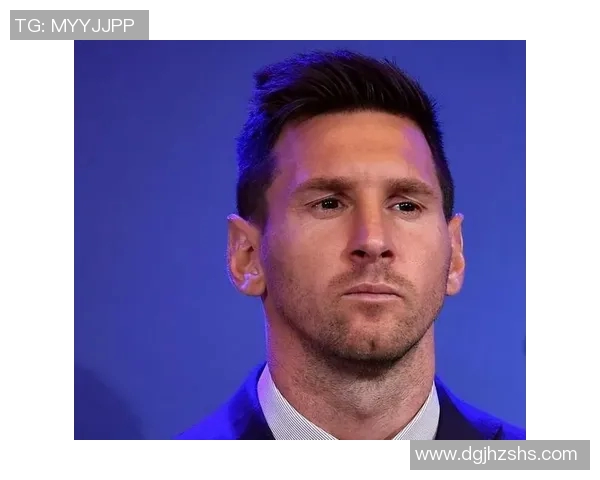 当前足球明星风采：梅西C罗内马尔哈兰德等顶级球员的精彩表现与未来走势分析